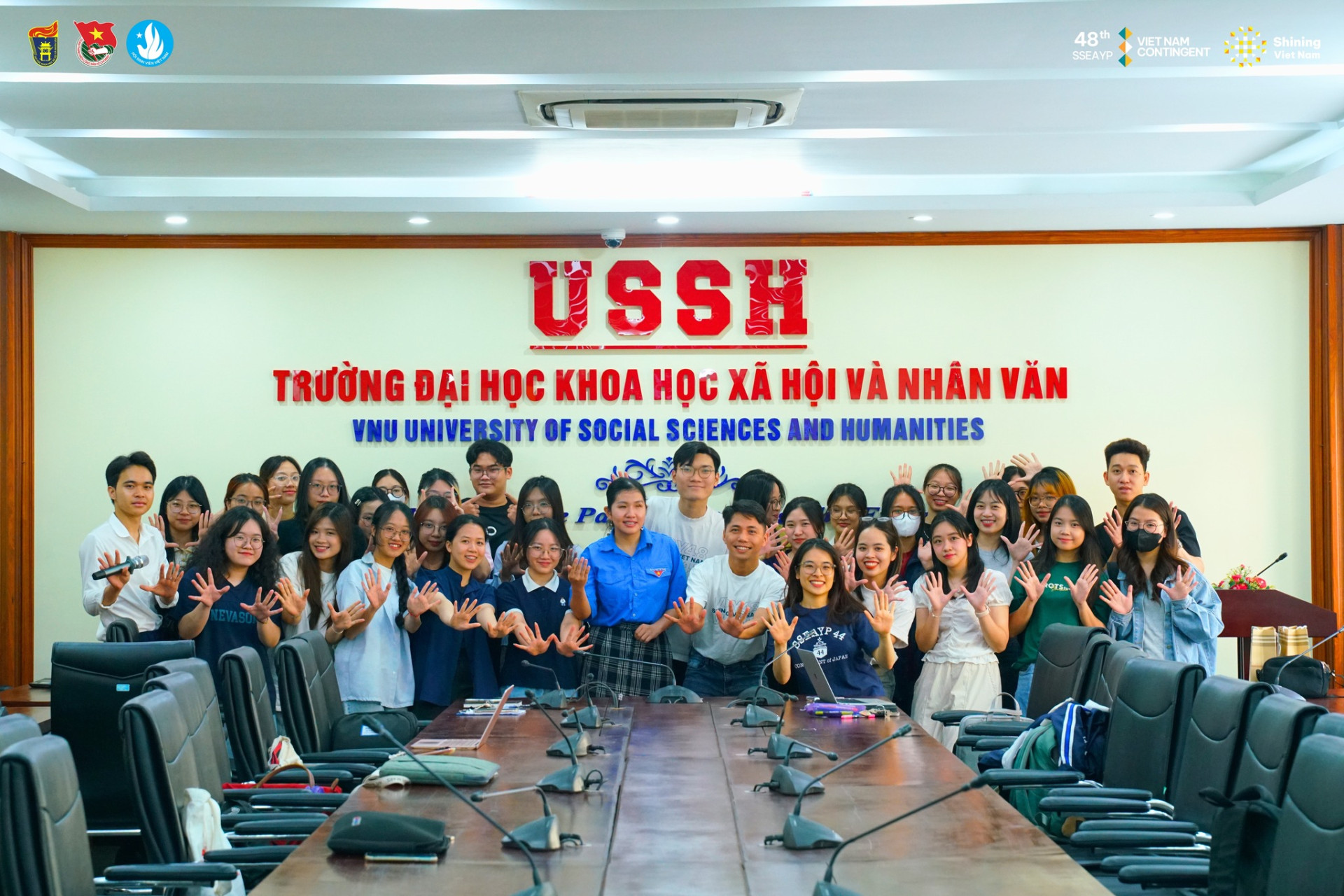 [SSEAYP UNI TOUR 2025] VPY48 GHÉ THĂM TRƯỜNG ĐẠI HỌC KHOA HỌC XÃ HỘI VÀ NHÂN VĂN, ĐHQGHN